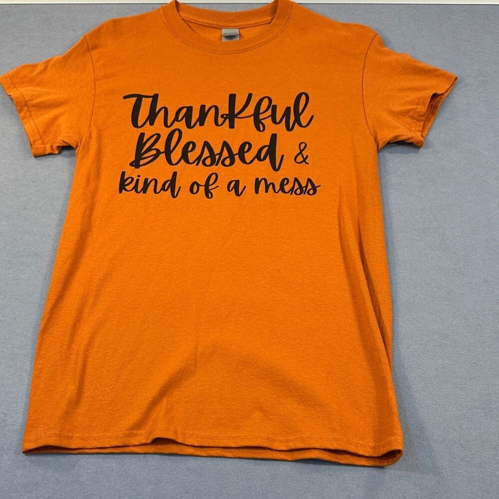 Gildan Orange Women’s T-Shirt with Thankful Blessed Design Size Small